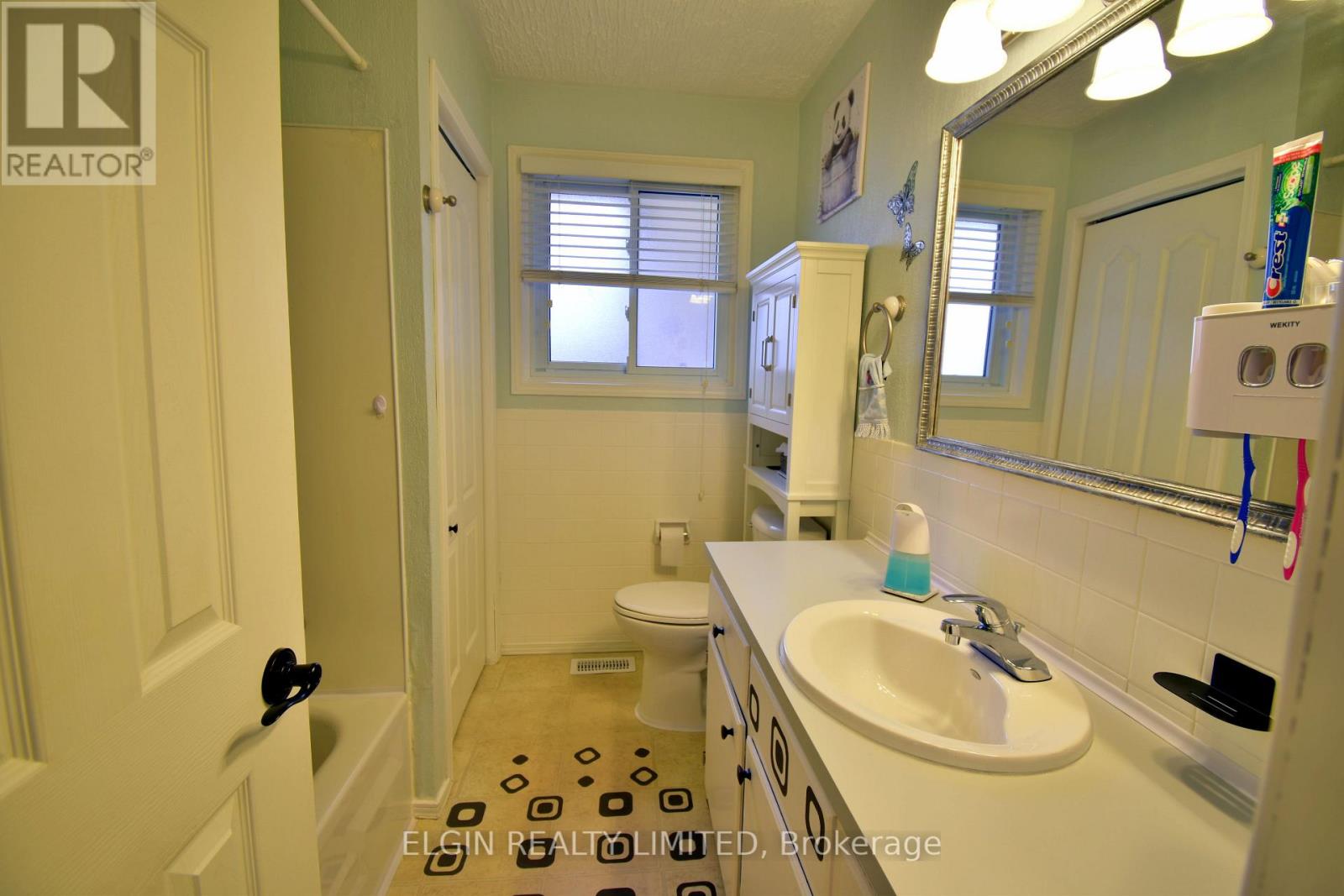 589 Elm Street, St. Thomas, Ontario  N5R 1K8 - Photo 22 - X12055997