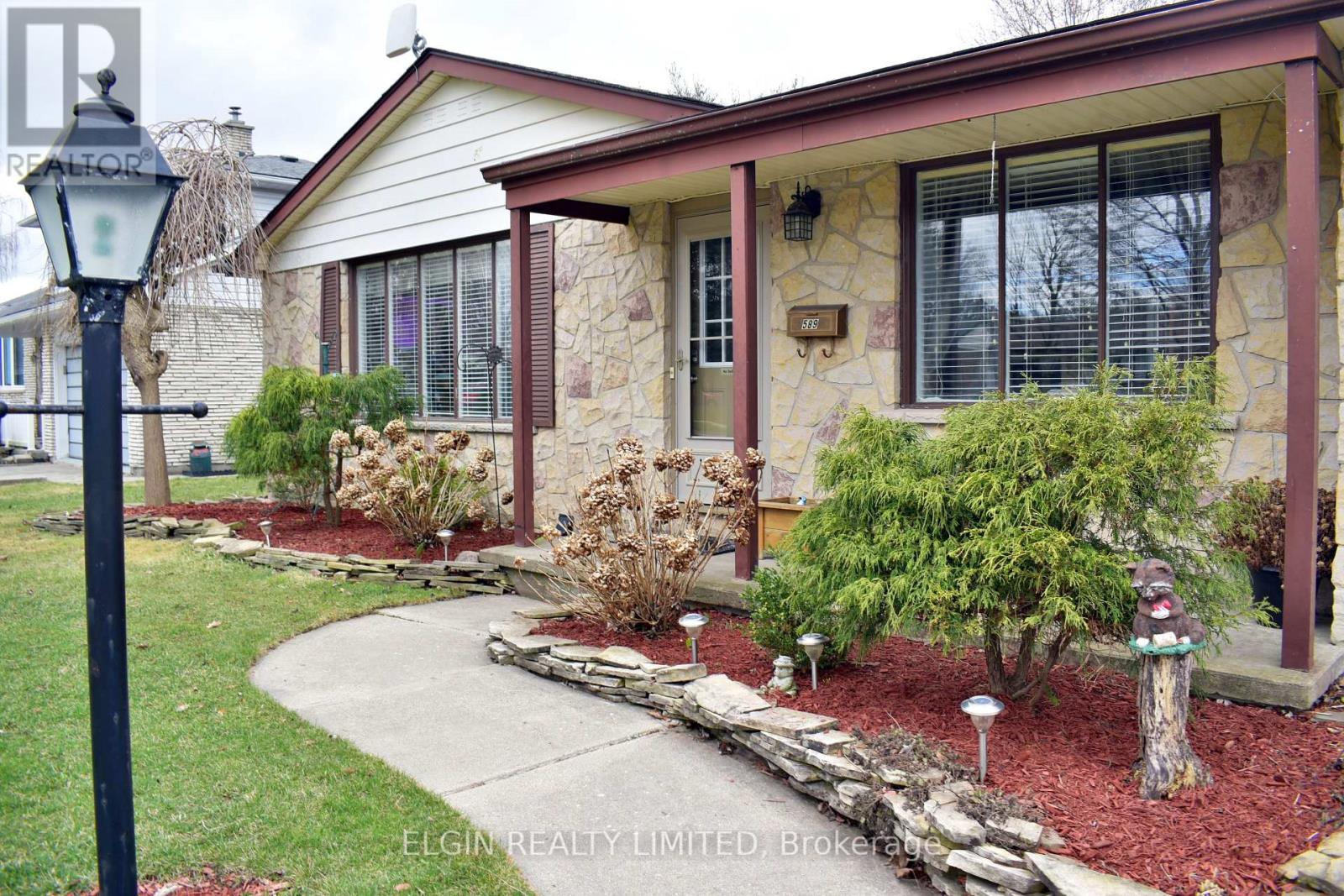589 Elm Street, St. Thomas, Ontario  N5R 1K8 - Photo 5 - X12055997