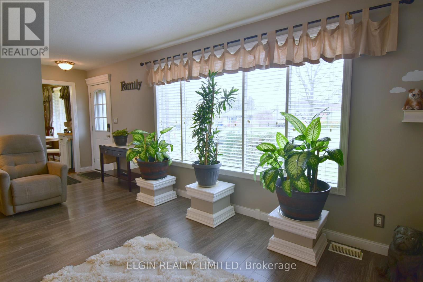 589 Elm Street, St. Thomas, Ontario  N5R 1K8 - Photo 9 - X12055997
