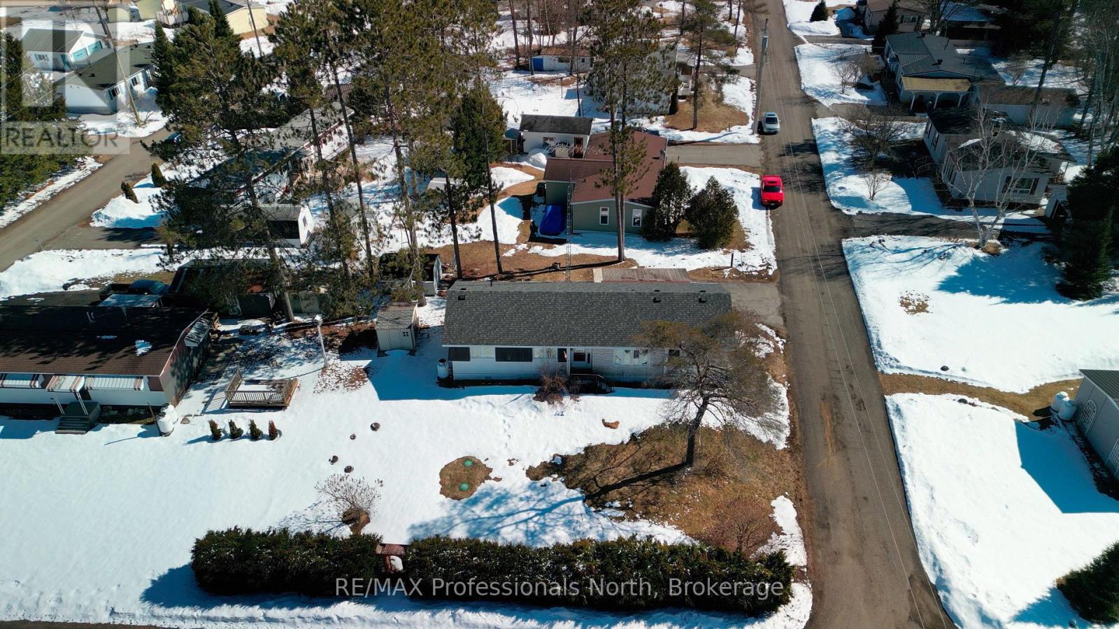 1024 Fifth Lane, Minden Hills, Ontario  K0M 2K0 - Photo 29 - X12055996