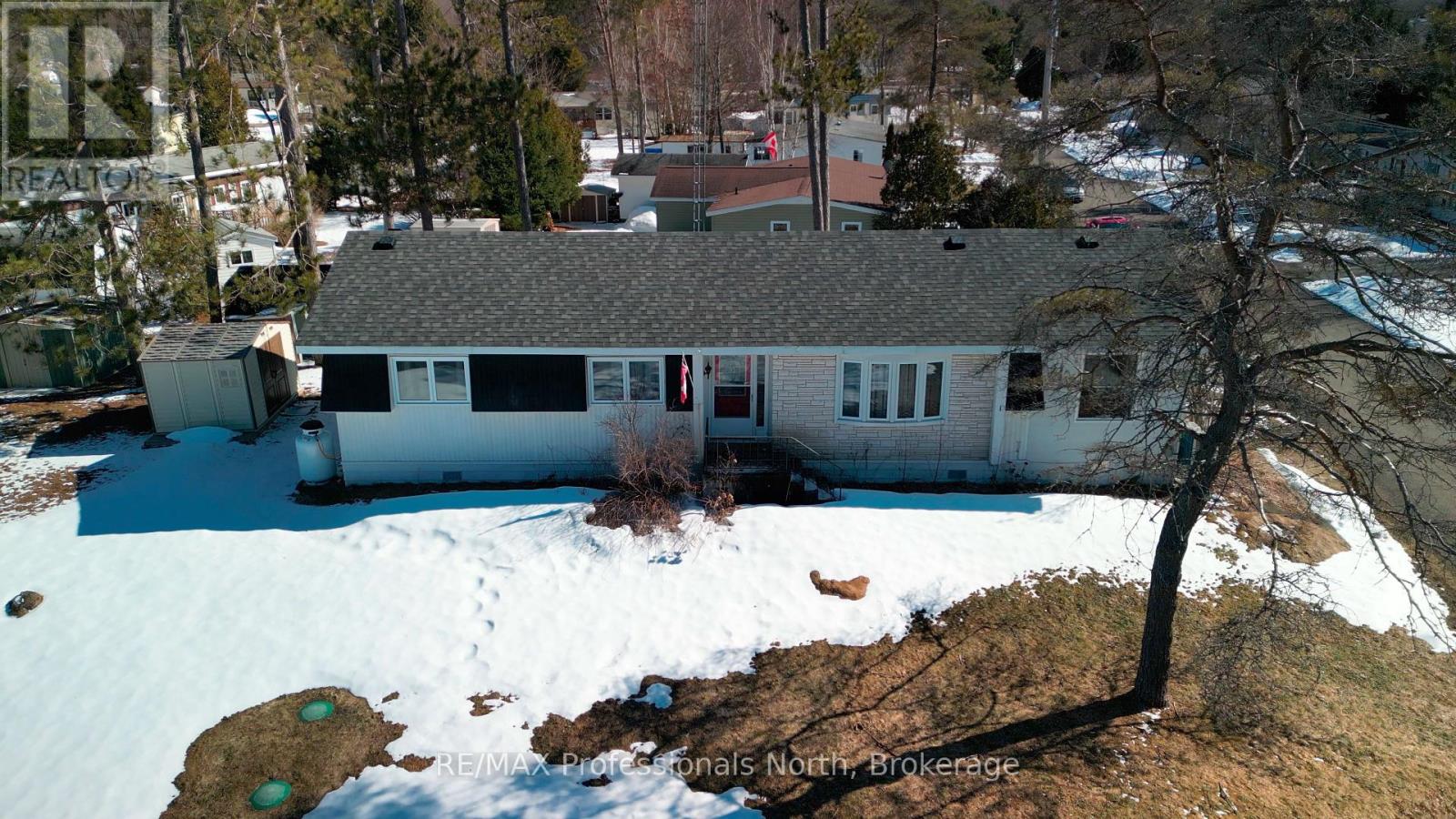 1024 Fifth Lane, Minden Hills, Ontario  K0M 2K0 - Photo 32 - X12055996
