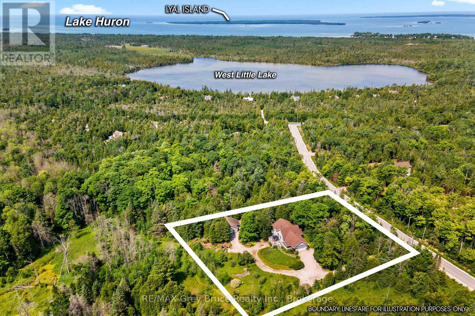 55 Trillium Crossing, Northern Bruce Peninsula, Ontario  N0H 1W0 - Photo 2 - X12055998