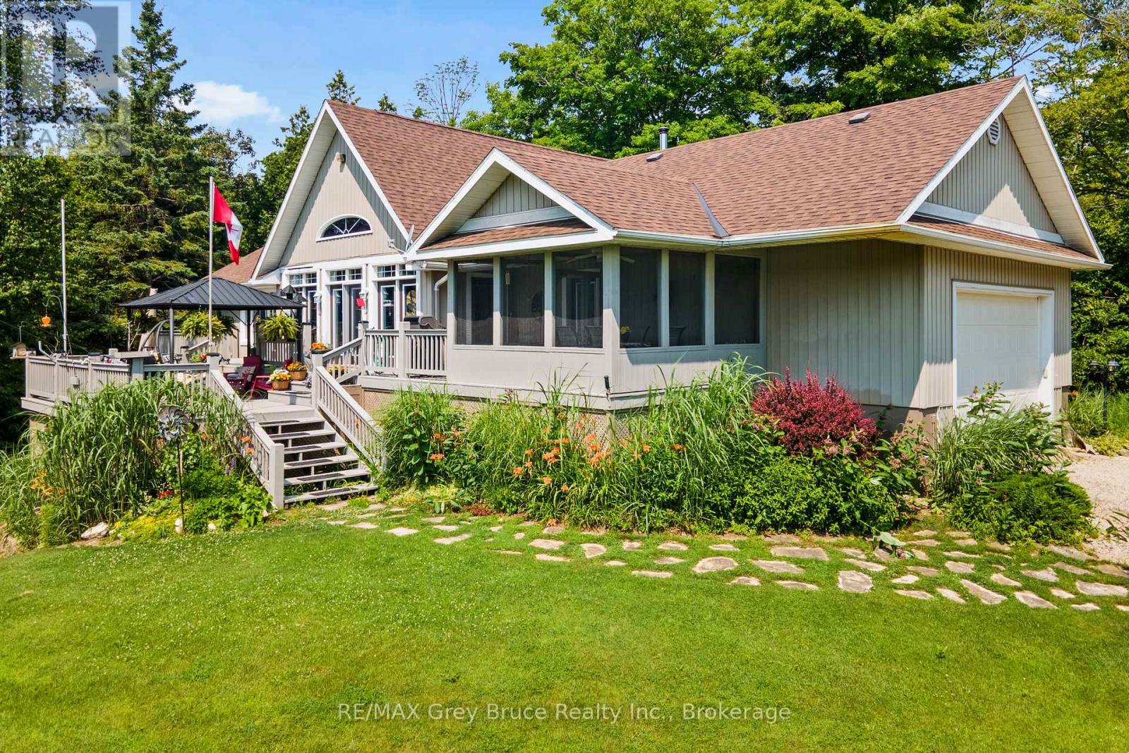 55 Trillium Crossing, Northern Bruce Peninsula, Ontario  N0H 1W0 - Photo 8 - X12055998