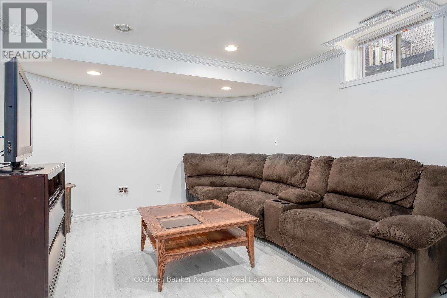 16 Mcgarr Drive, Guelph, Ontario  N1L 1N4 - Photo 38 - X12055999