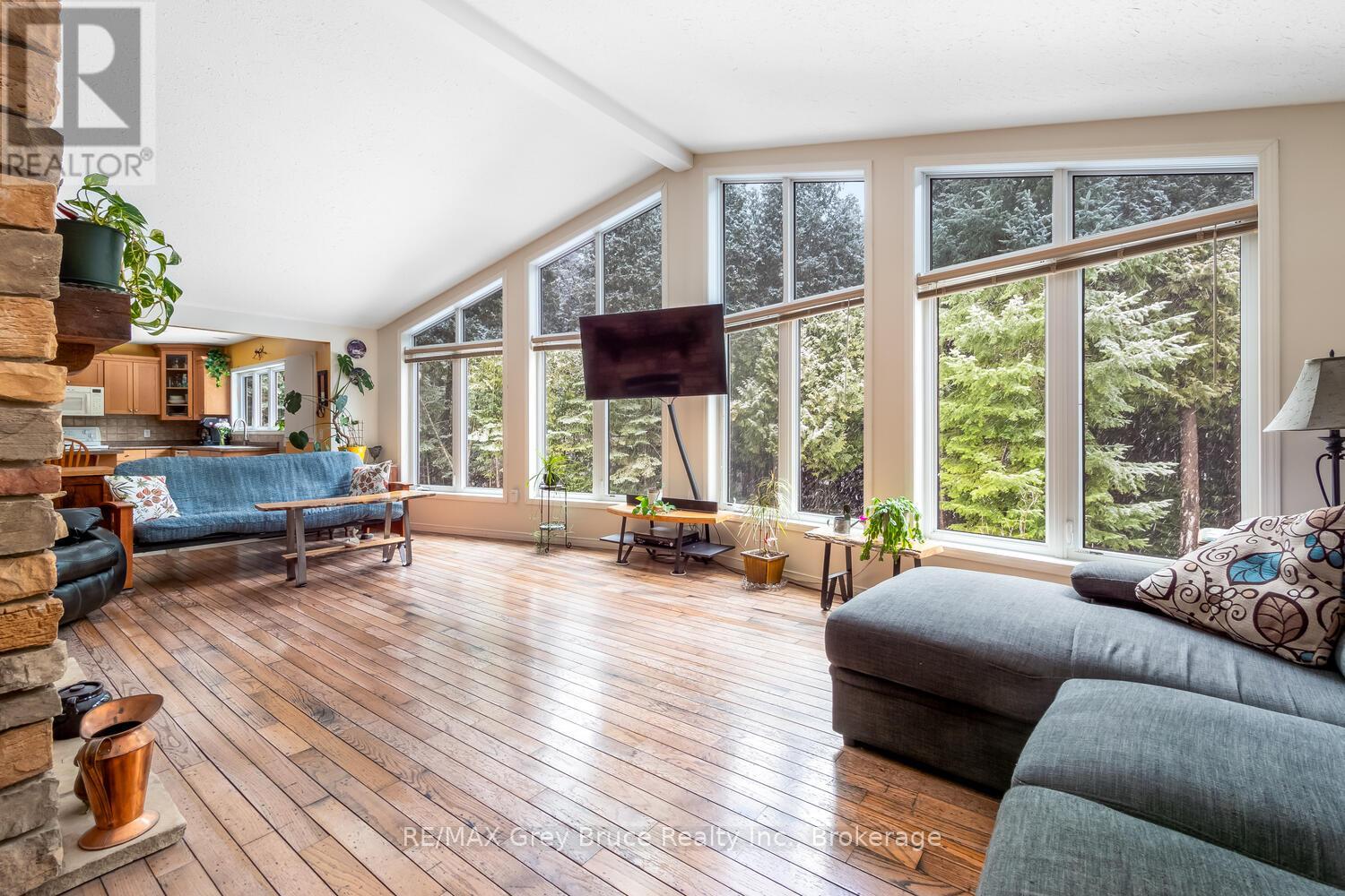 103 Lakewood Country Lane, Northern Bruce Peninsula, Ontario  N0H 1W0 - Photo 19 - X12056000