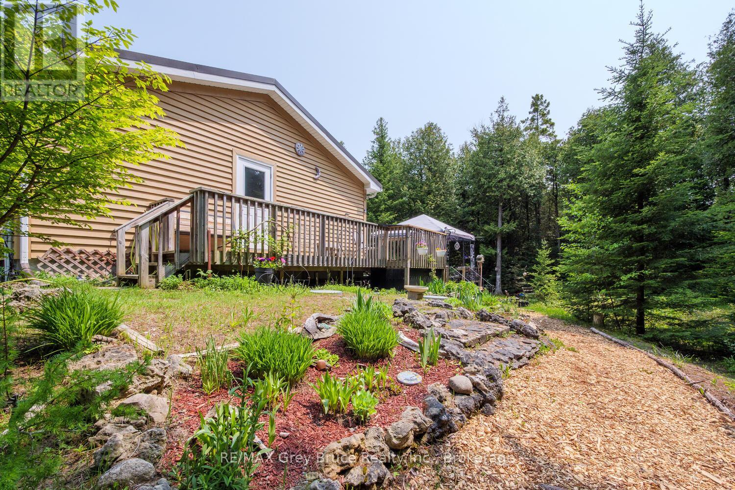 103 Lakewood Country Lane, Northern Bruce Peninsula, Ontario  N0H 1W0 - Photo 23 - X12056000