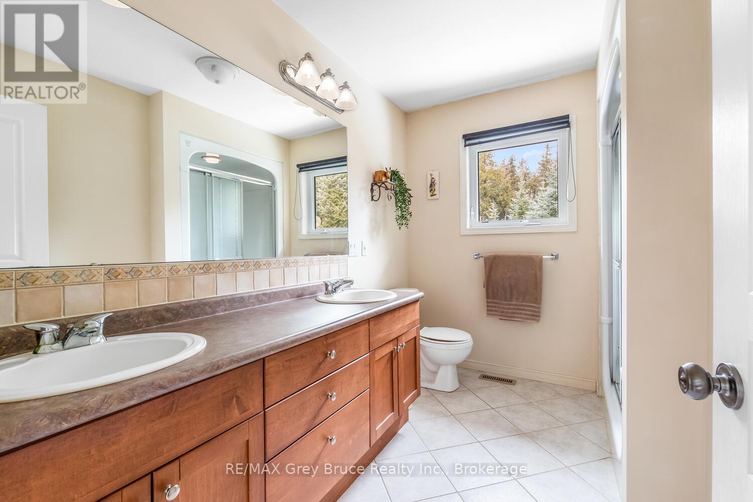 103 Lakewood Country Lane, Northern Bruce Peninsula, Ontario  N0H 1W0 - Photo 25 - X12056000
