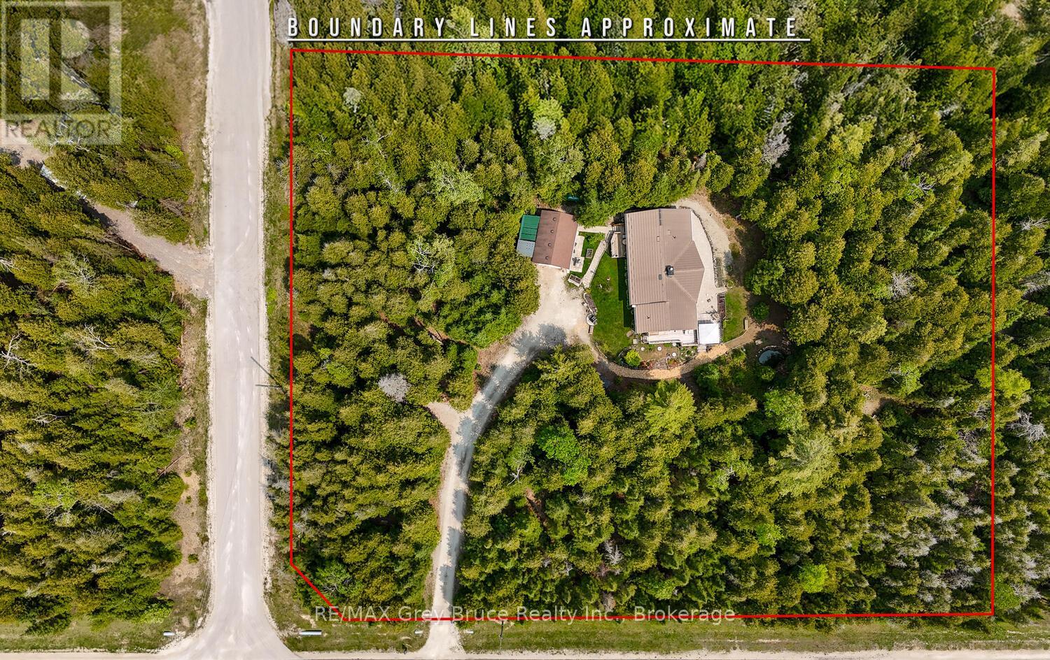 103 Lakewood Country Lane, Northern Bruce Peninsula, Ontario  N0H 1W0 - Photo 3 - X12056000