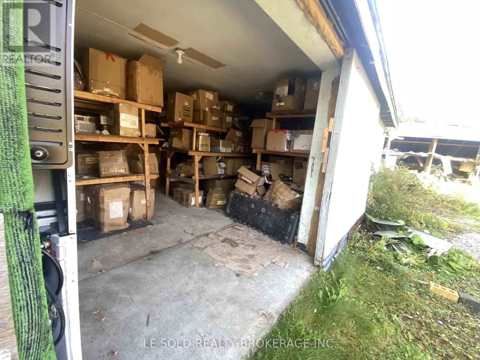 Shed #3a - 26 Gormley Court, Richmond Hill, Ontario  L4E 1A2 - Photo 2 - N12053254