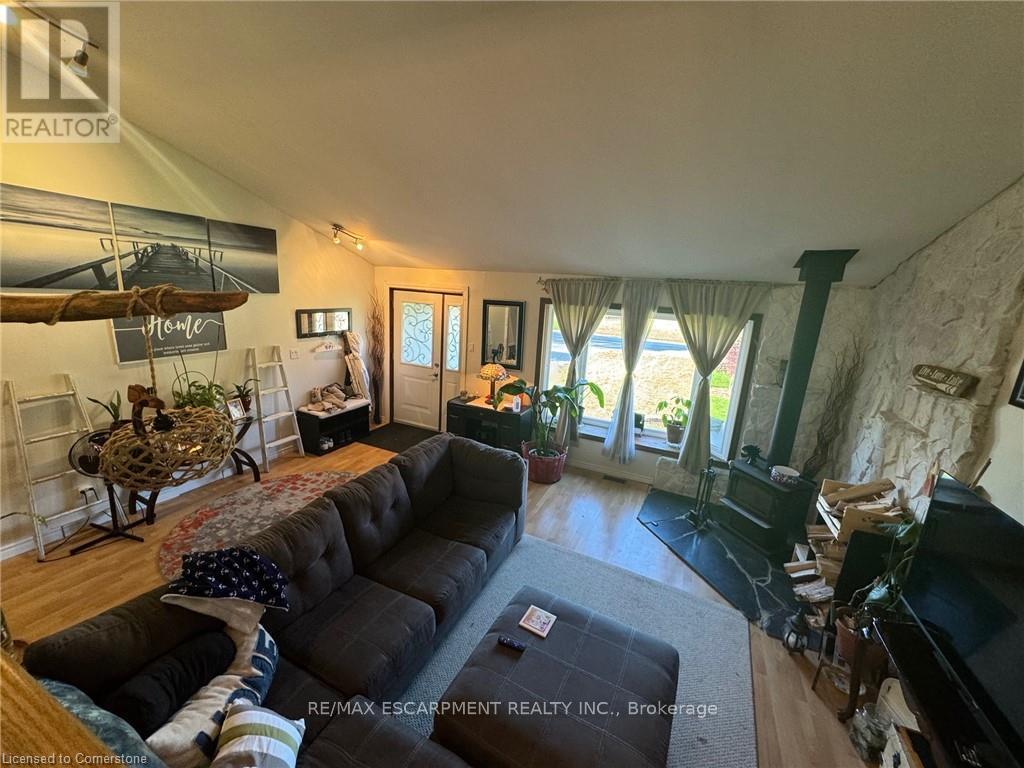 Property at 24 WOODHOUSE AVENUE image 4