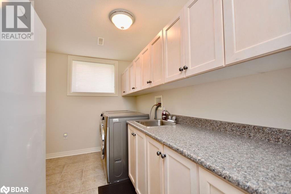 167 Crompton Drive, Barrie, Ontario  L4M 6P1 - Photo 37 - 40711225