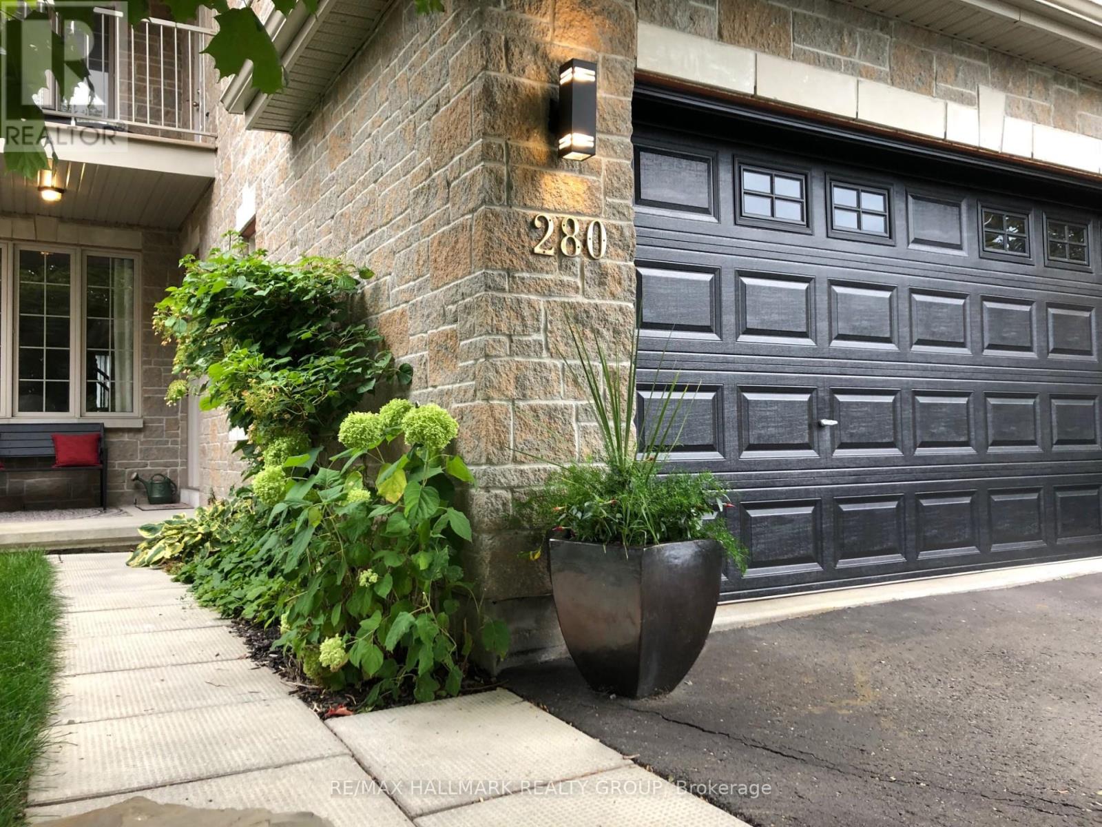 Property at 280 TRAIL SIDE CIRCLE image 3