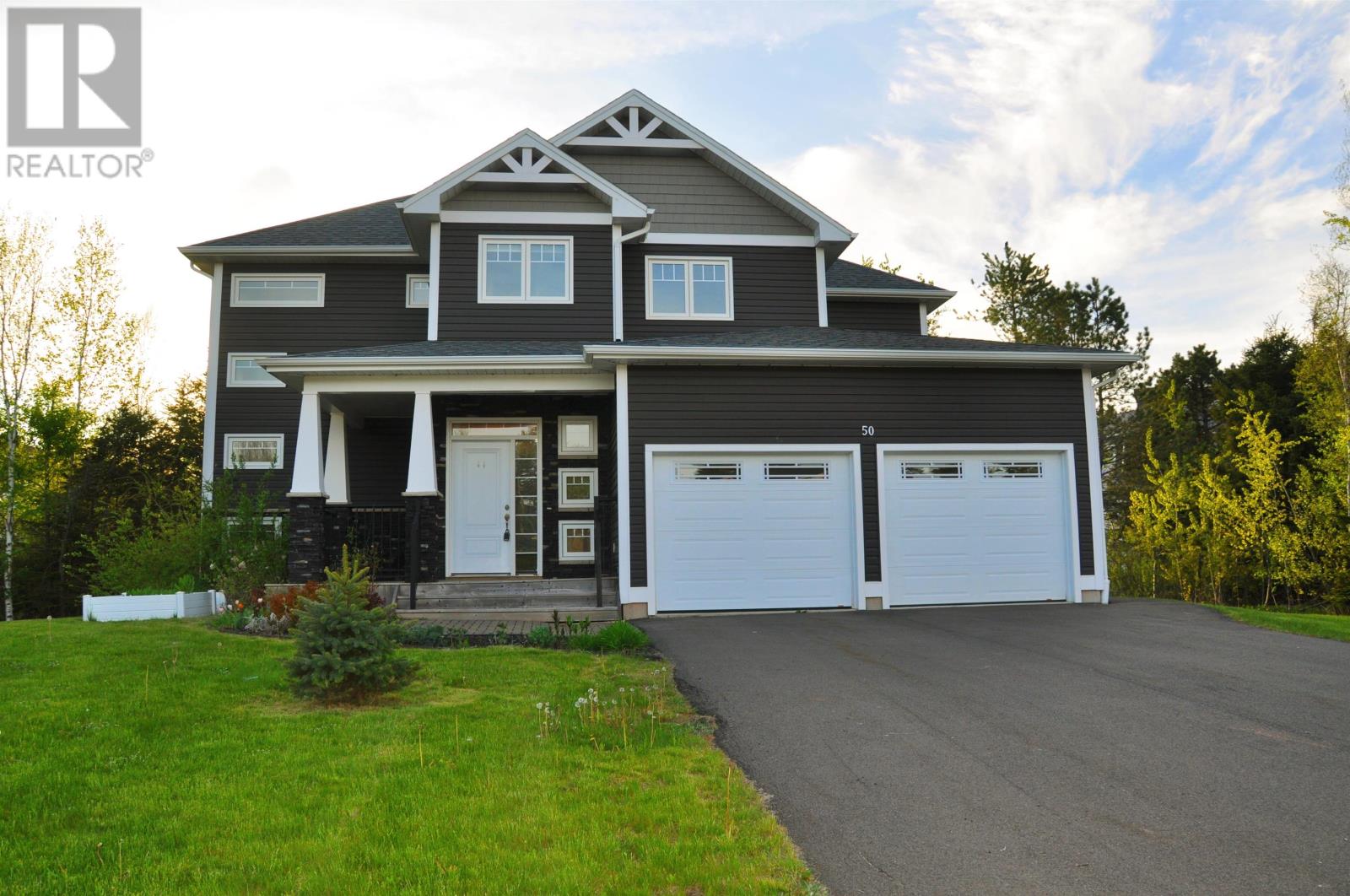 Property at 50 ENGLAND Circle image 1