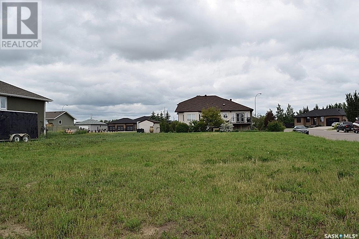 Property at 709 5th STREET E image 1