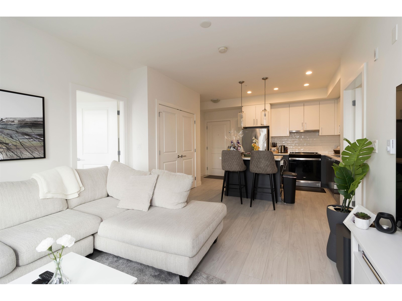 Property at A121 20834 80 AVENUE image 1