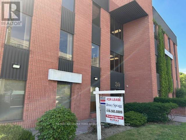 100 - 30 Prospect Street, Newmarket, Ontario  L3Y 3S9 - Photo 4 - N12056120