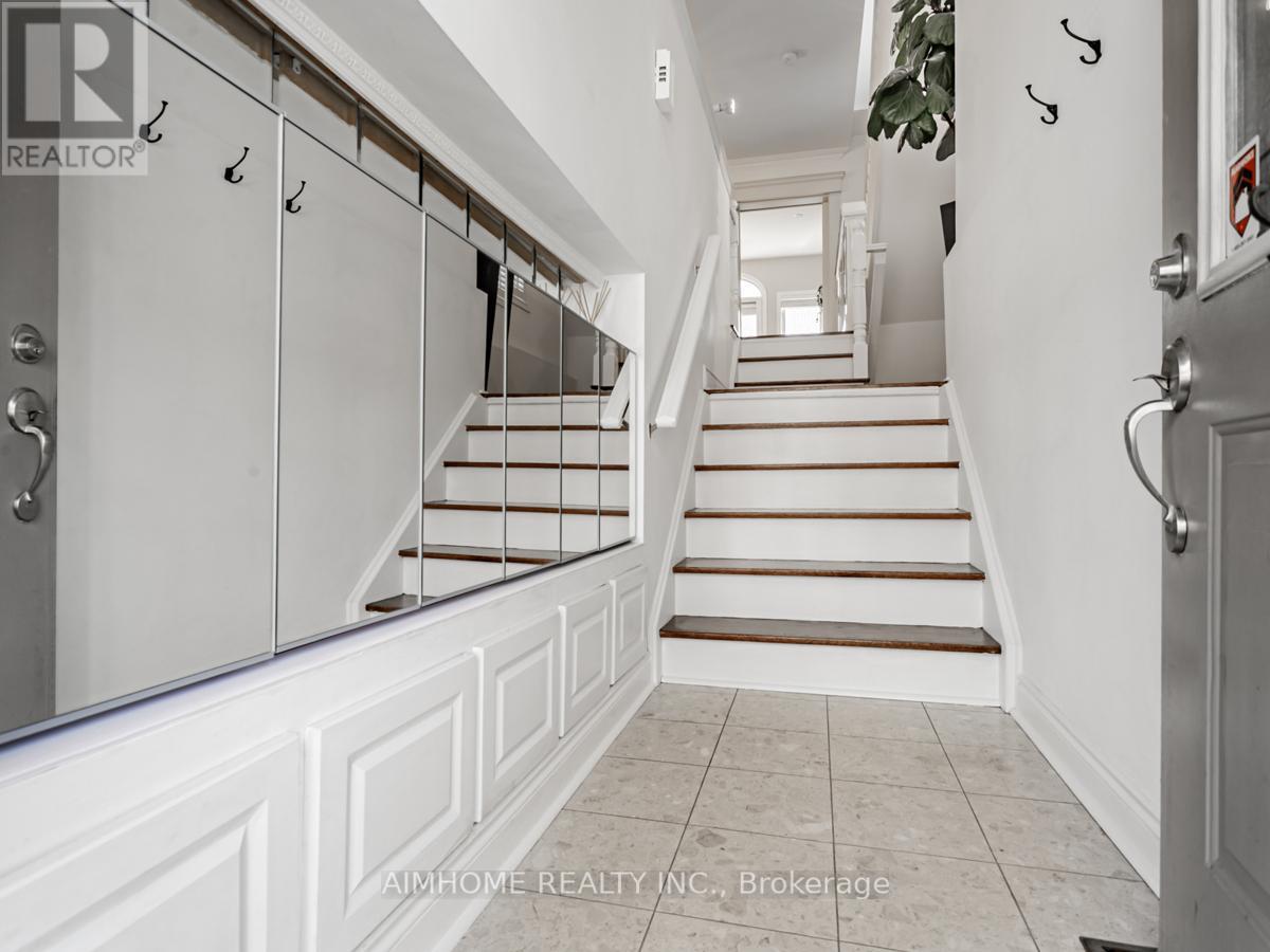 Property at 2 BROWNSTONE LANE image 3