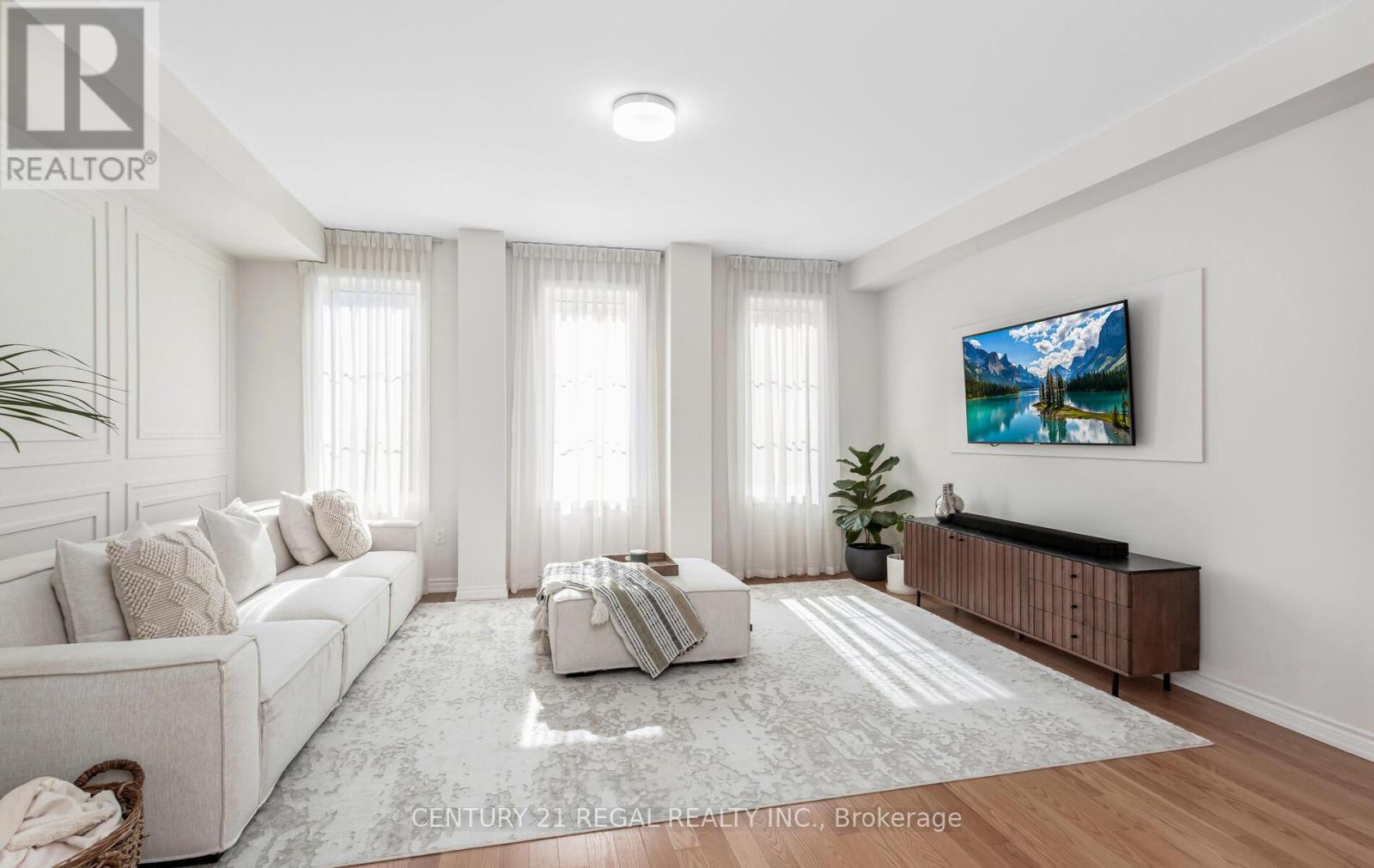 Property at 24 ARCOLA STREET image 1