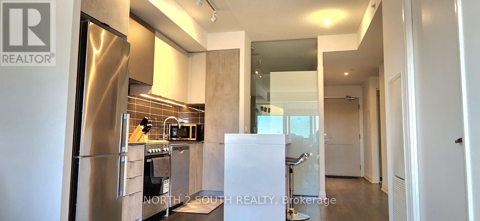 713 - 10 Gibbs Road, Toronto, Ontario  M9B 0E2 - Photo 2 - W12056074