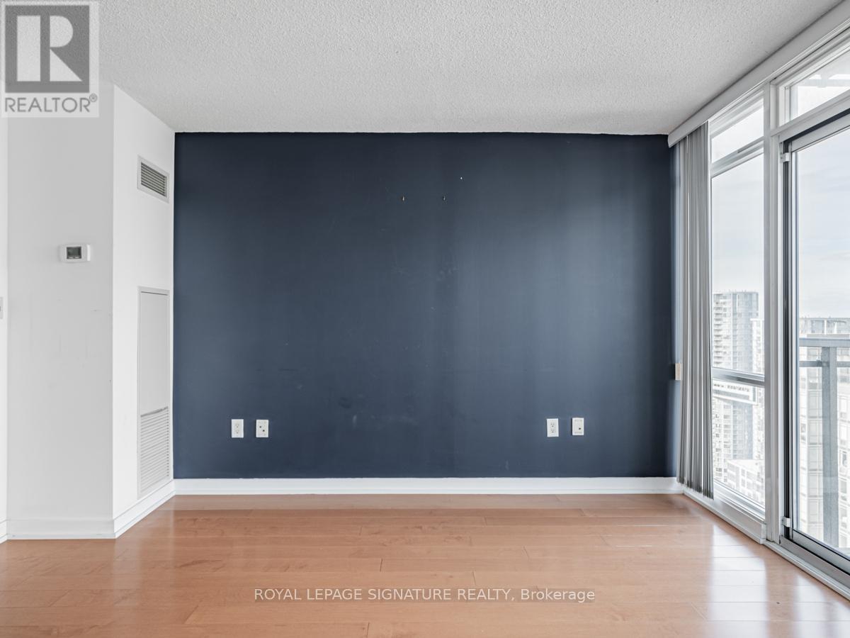 5005 - 11 Brunel Court, Toronto (Waterfront Communities), Ontario  M5V 3Y3 - Photo 8 - C12055881
