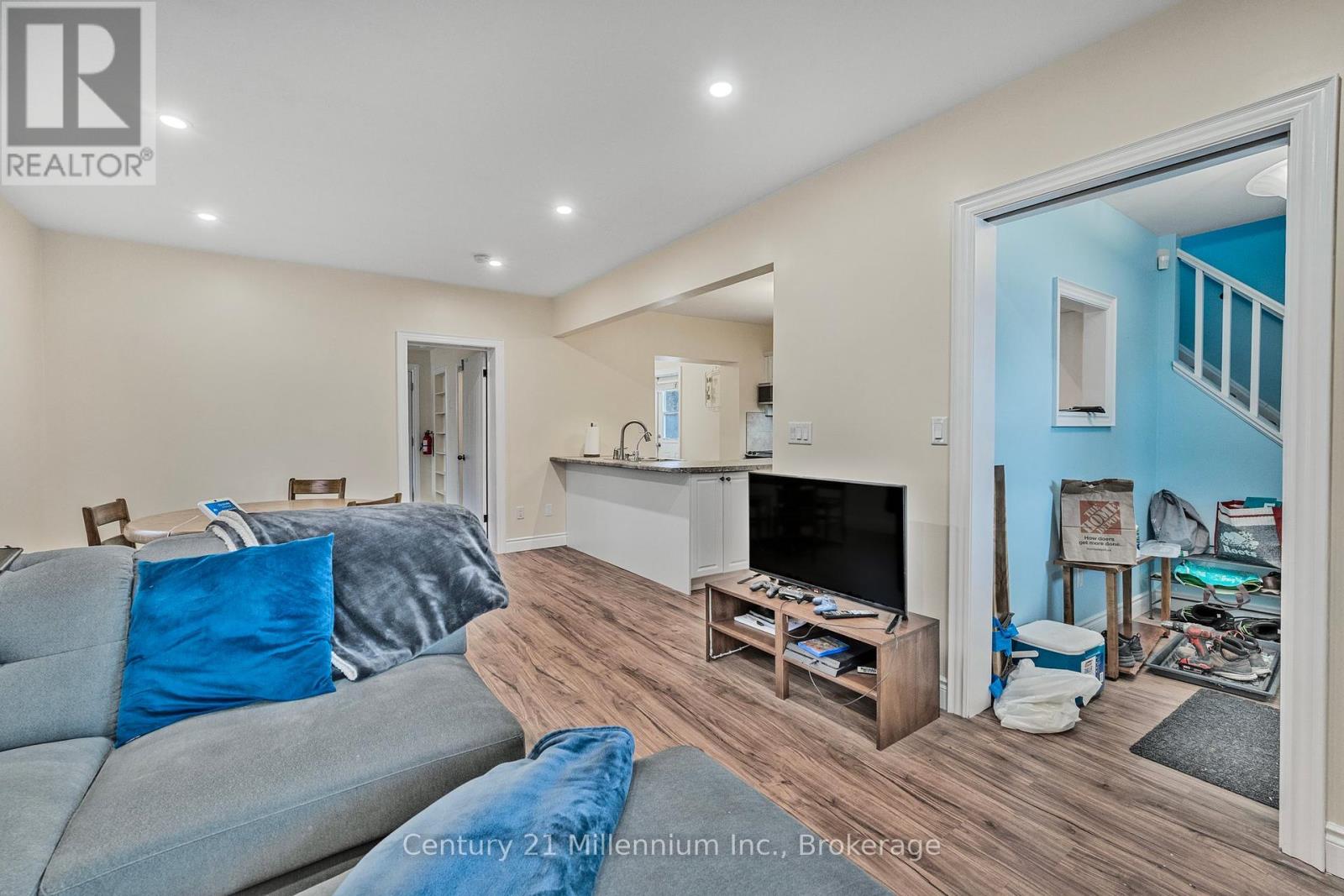50 Donald Street, Barrie, Ontario  L4N 1E3 - Photo 14 - S12056185