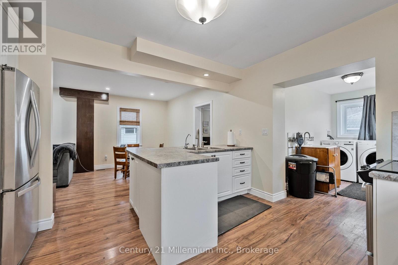 50 Donald Street, Barrie, Ontario  L4N 1E3 - Photo 19 - S12056185