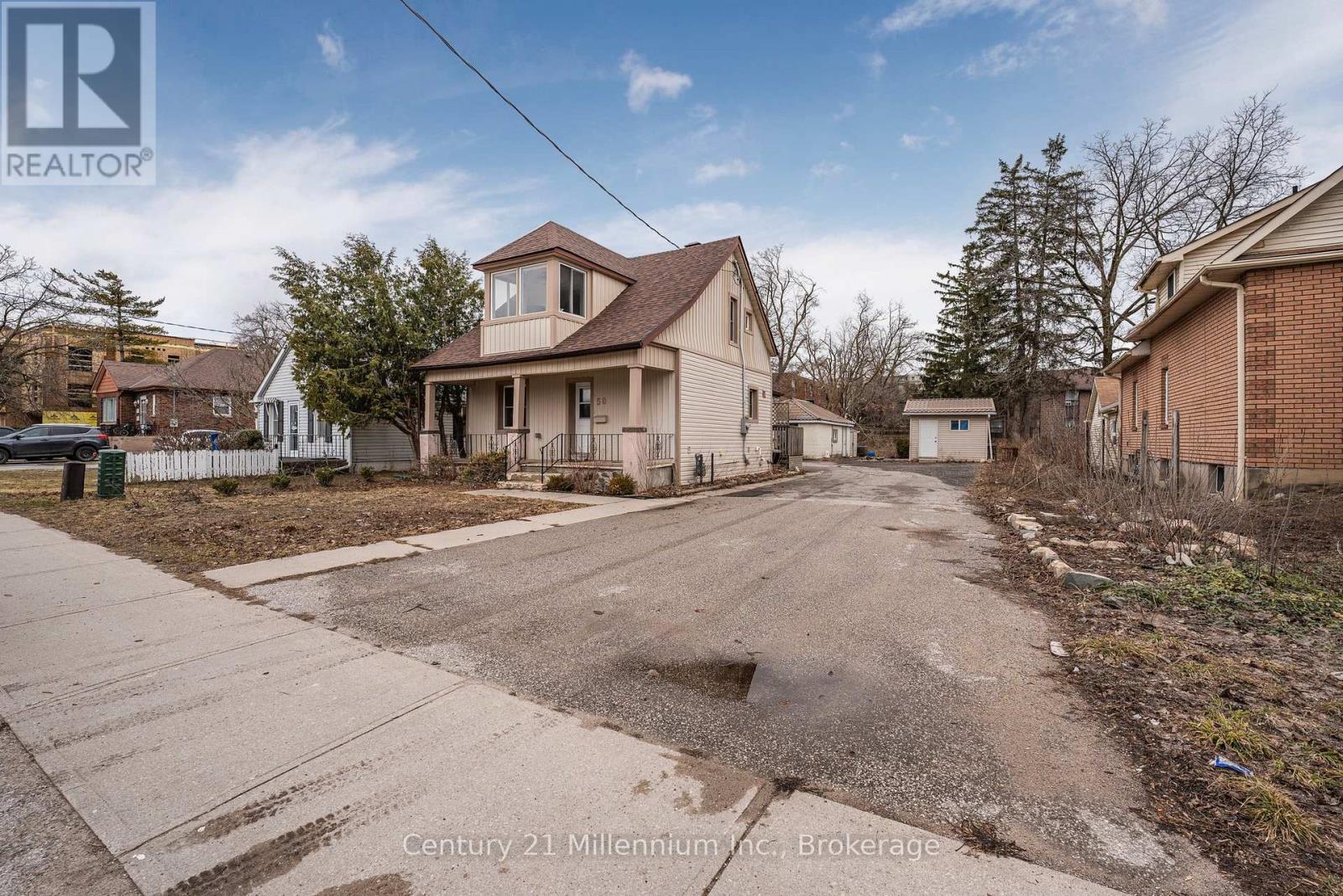 50 Donald Street, Barrie, Ontario  L4N 1E3 - Photo 6 - S12056185