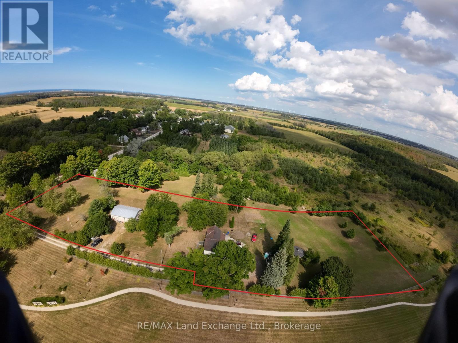 48 King Street, Kincardine, Ontario  N0G 2T0 - Photo 3 - X12056199