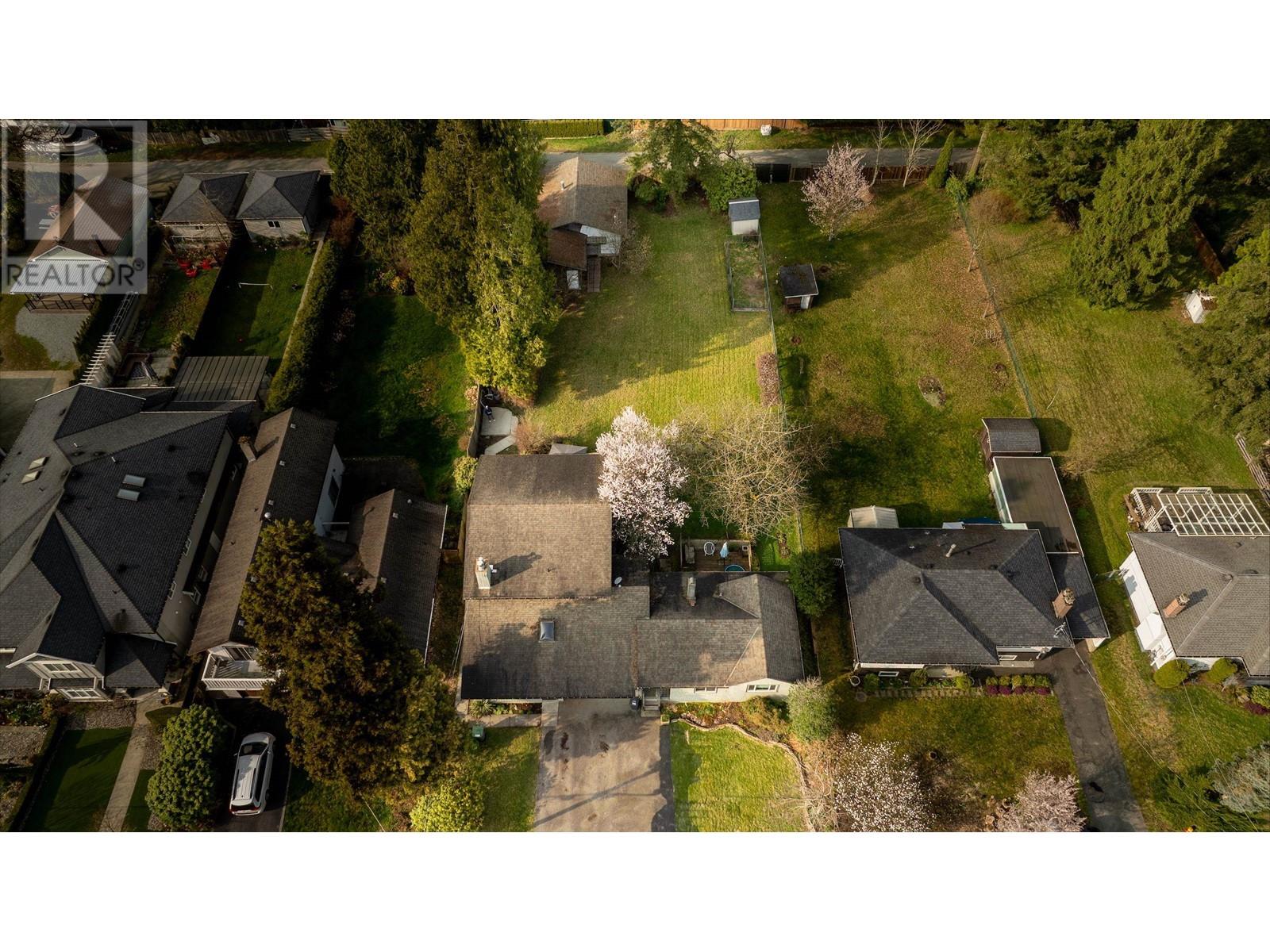 607 CHAPMAN AVENUE, Coquitlam, British Columbia