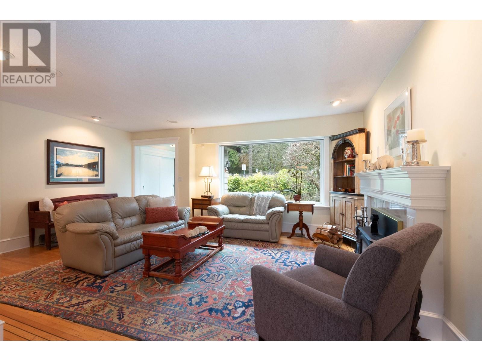 2288 Riverside Drive, North Vancouver, British Columbia  V7H 1V7 - Photo 10 - R2984990