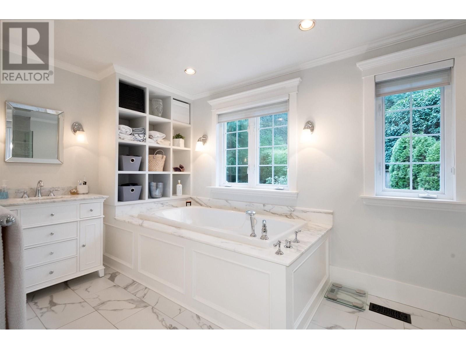 2288 Riverside Drive, North Vancouver, British Columbia  V7H 1V7 - Photo 26 - R2984990