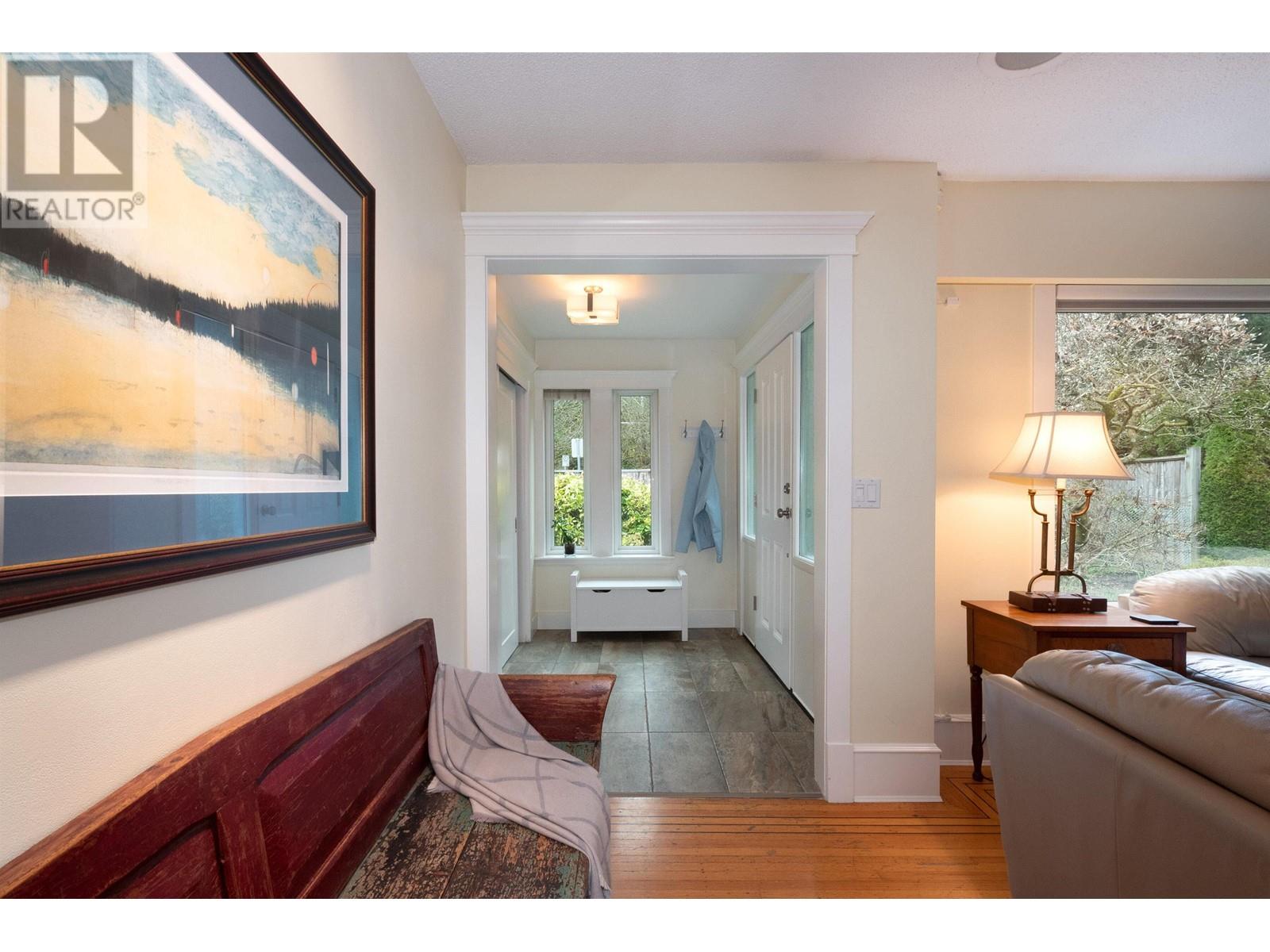 2288 Riverside Drive, North Vancouver, British Columbia  V7H 1V7 - Photo 6 - R2984990