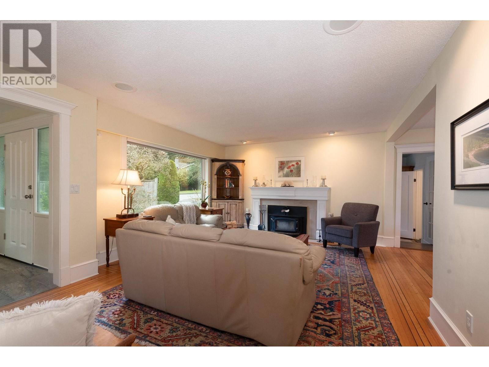 2288 Riverside Drive, North Vancouver, British Columbia  V7H 1V7 - Photo 7 - R2984990