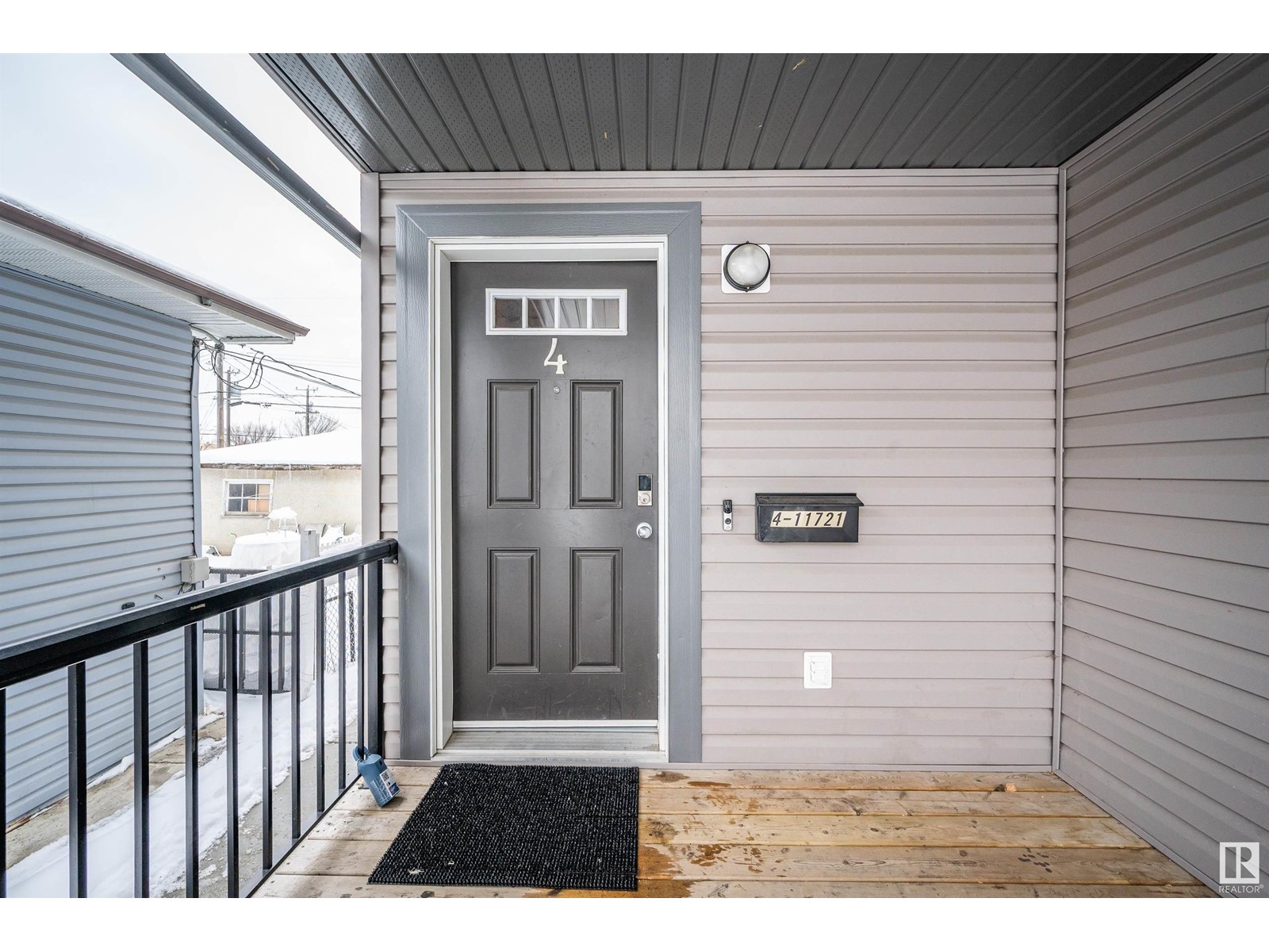 Property at #4 11721 92 ST NW image 4