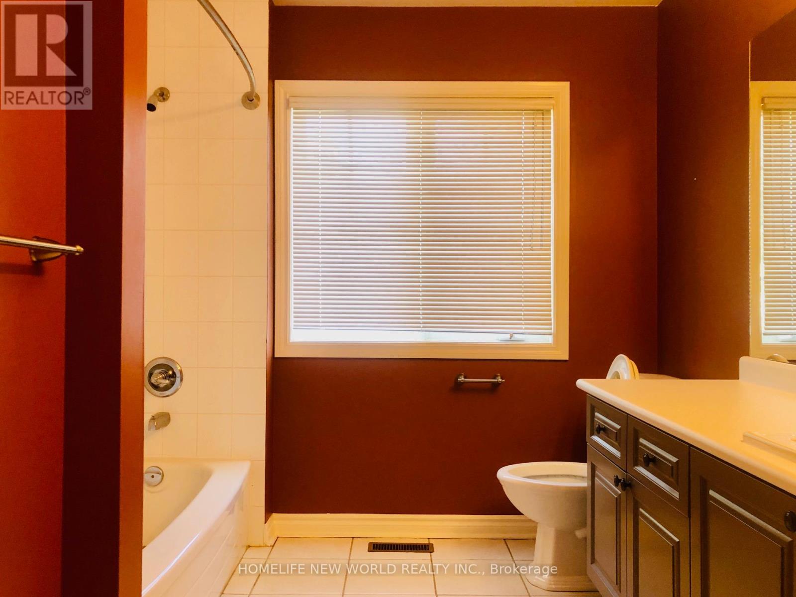 966 Northern Prospect Crescent, Newmarket (Stonehaven-Wyndham), Ontario  L3X 1N8 - Photo 17 - N12056150