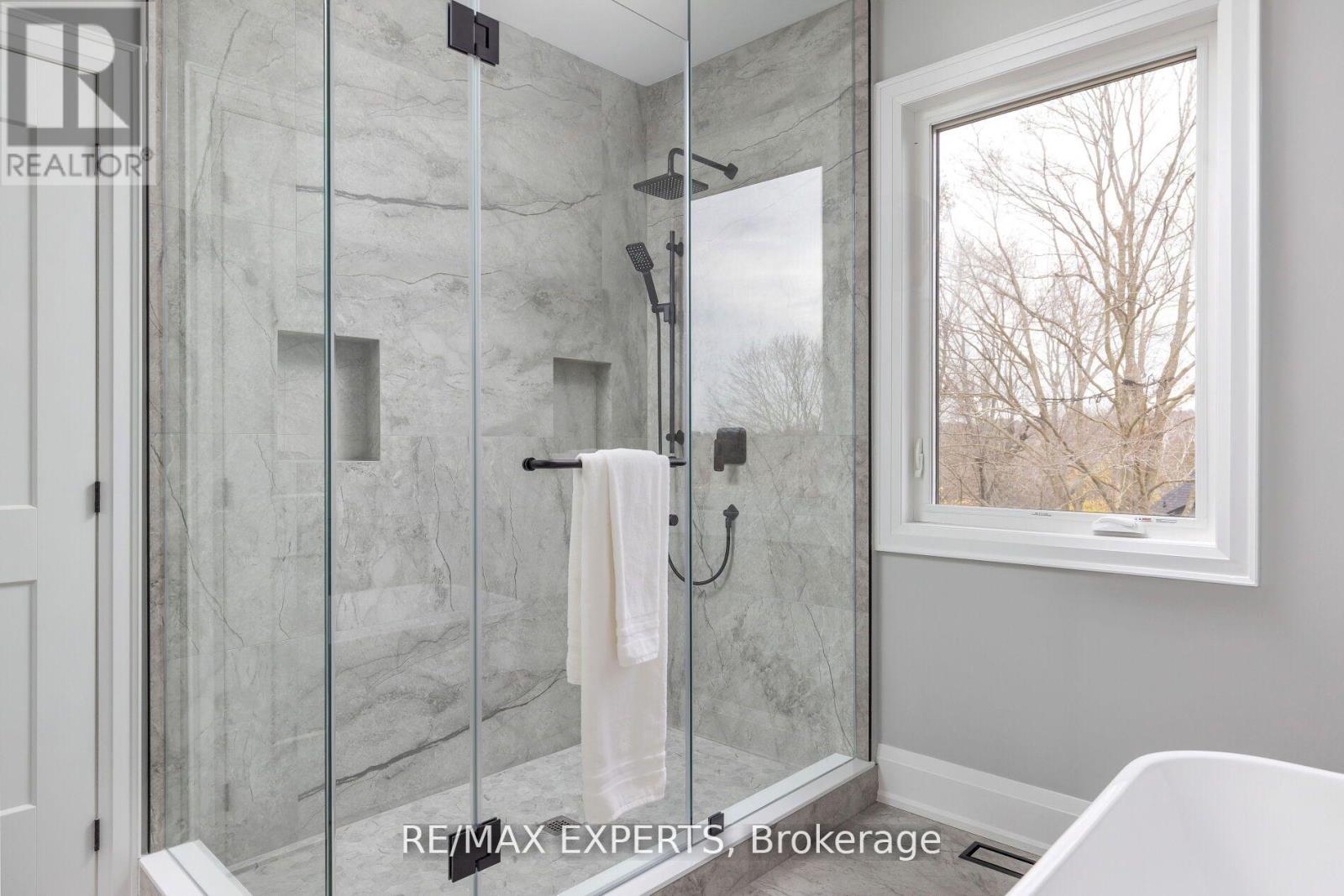 11a Marion Street, Caledon, Ontario  L7C 1K6 - Photo 27 - W12056151