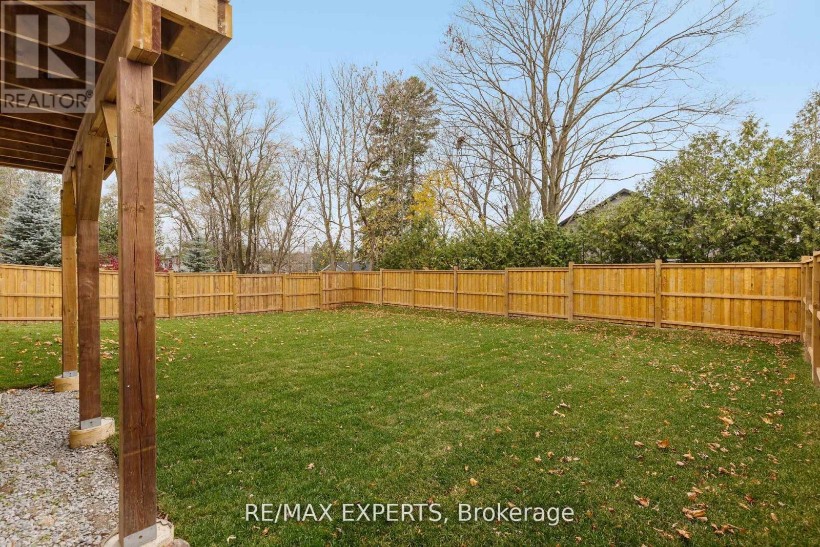 11a Marion Street, Caledon, Ontario  L7C 1K6 - Photo 37 - W12056151