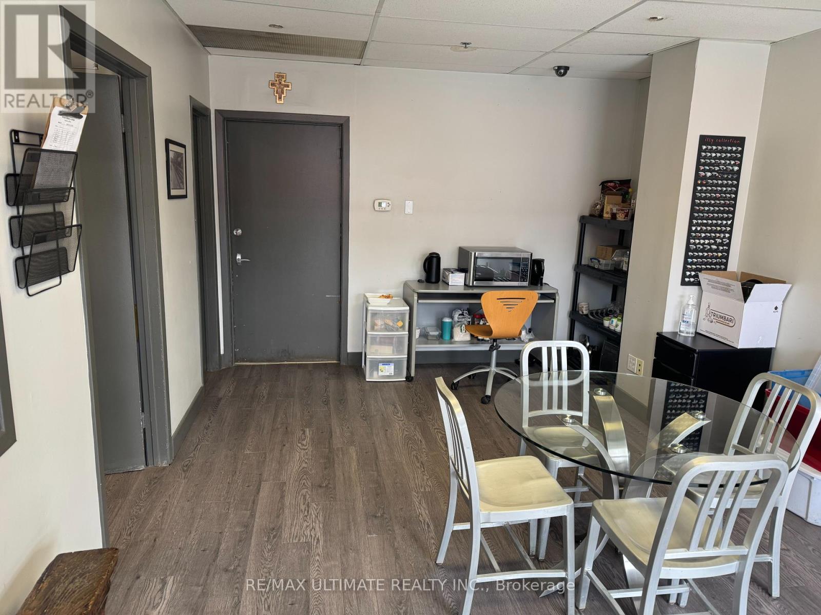 Property at 329 EVANS AVENUE image 3