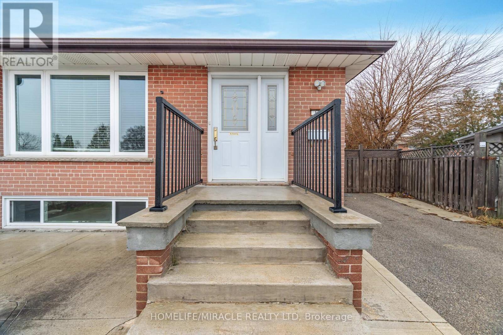 Property at 18 ALBION CRESCENT image 4