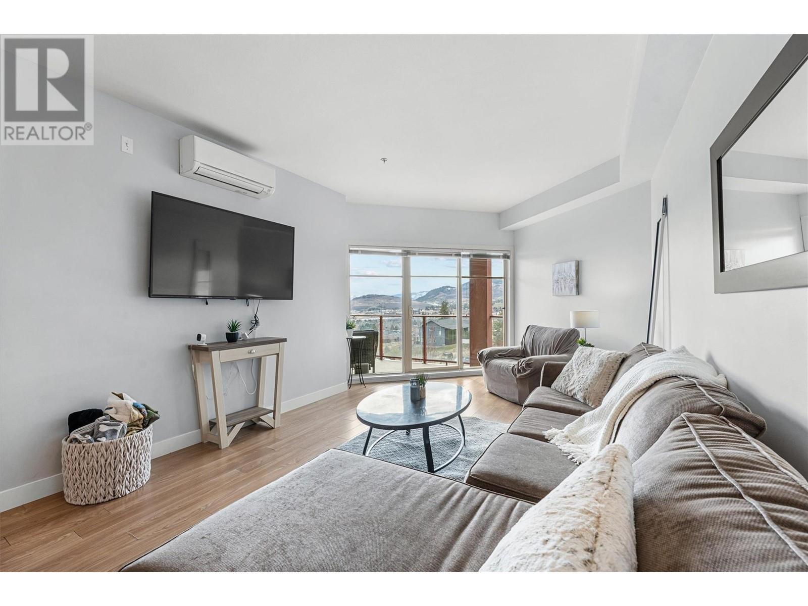Property at 3220 Skyview Lane Unit# 407 image 4