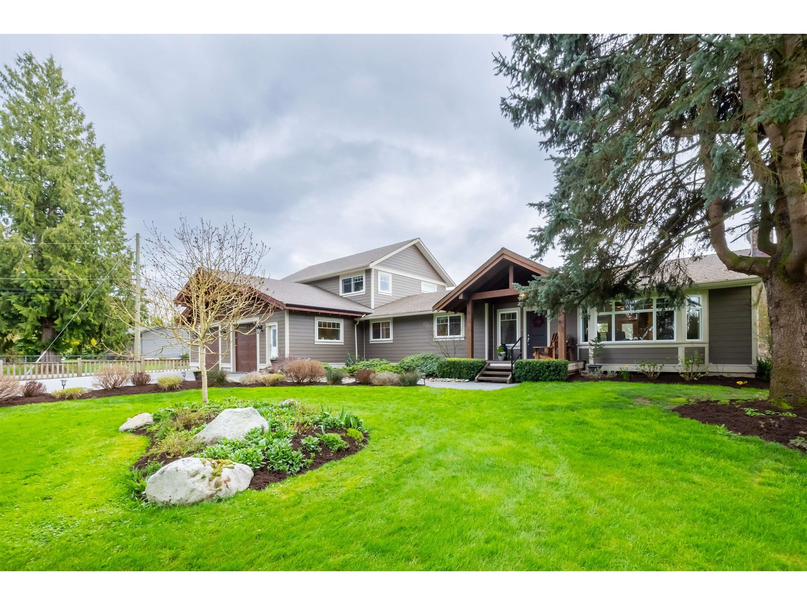 Property at 23540 47 AVENUE image 2
