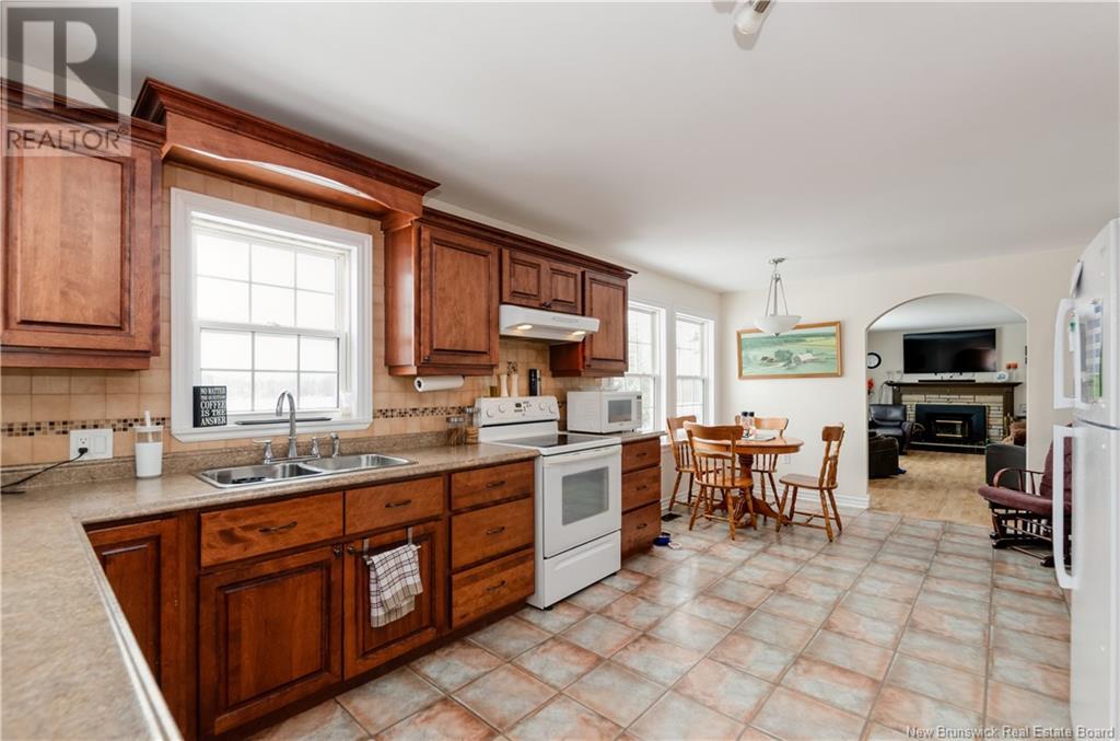 100 Lutes Road, Steeves Mountain, New Brunswick  E1G 3Y3 - Photo 11 - NB115185