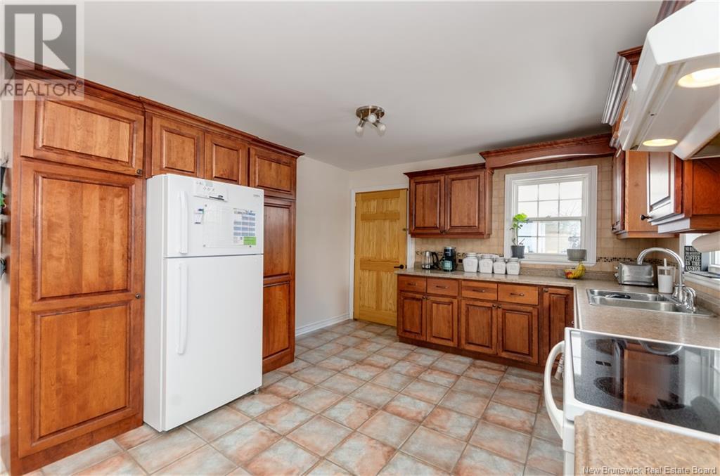 100 Lutes Road, Steeves Mountain, New Brunswick  E1G 3Y3 - Photo 13 - NB115185