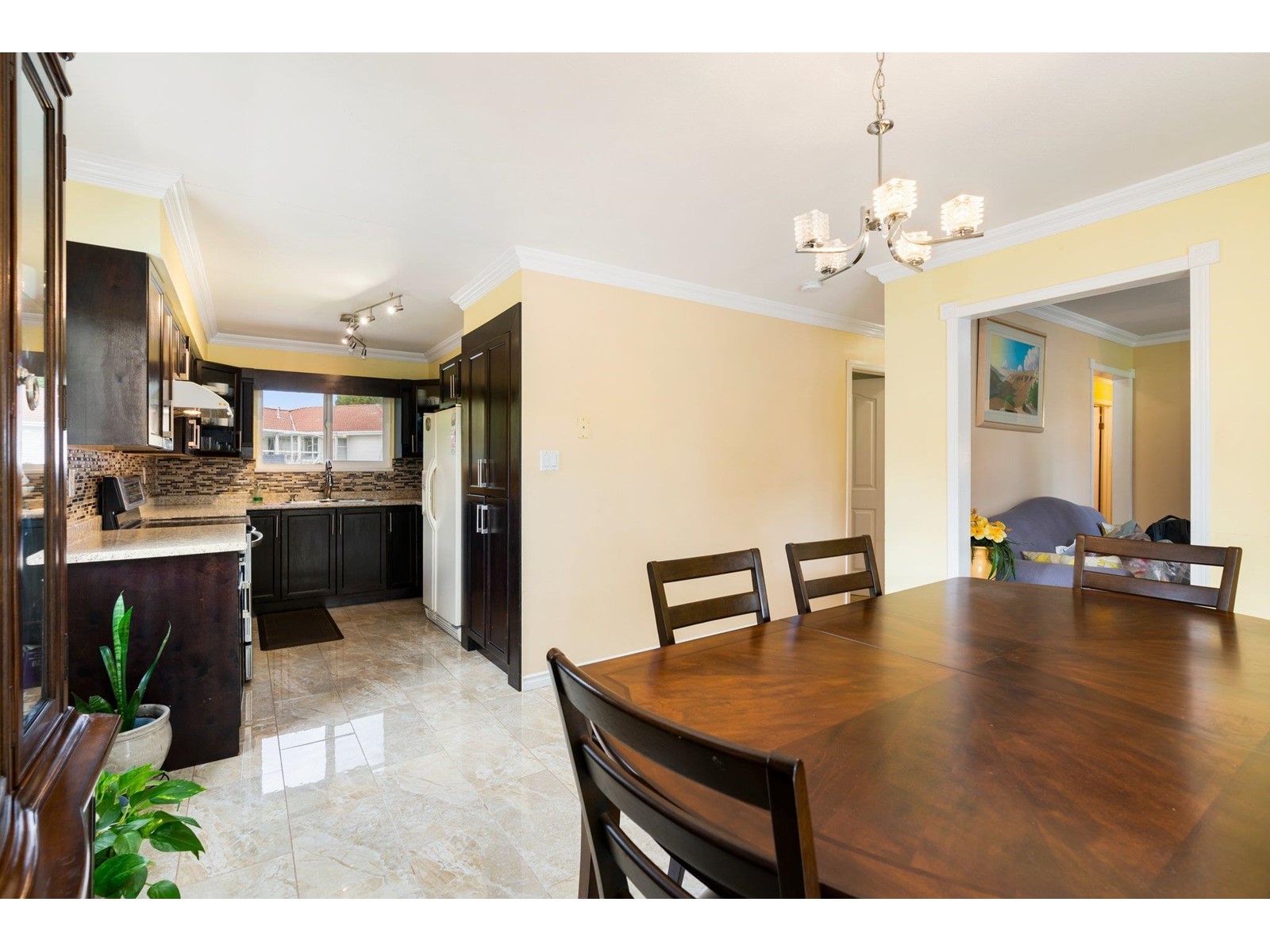 15135 86b Avenue, Surrey, British Columbia  V3S 4V3 - Photo 9 - R2982156