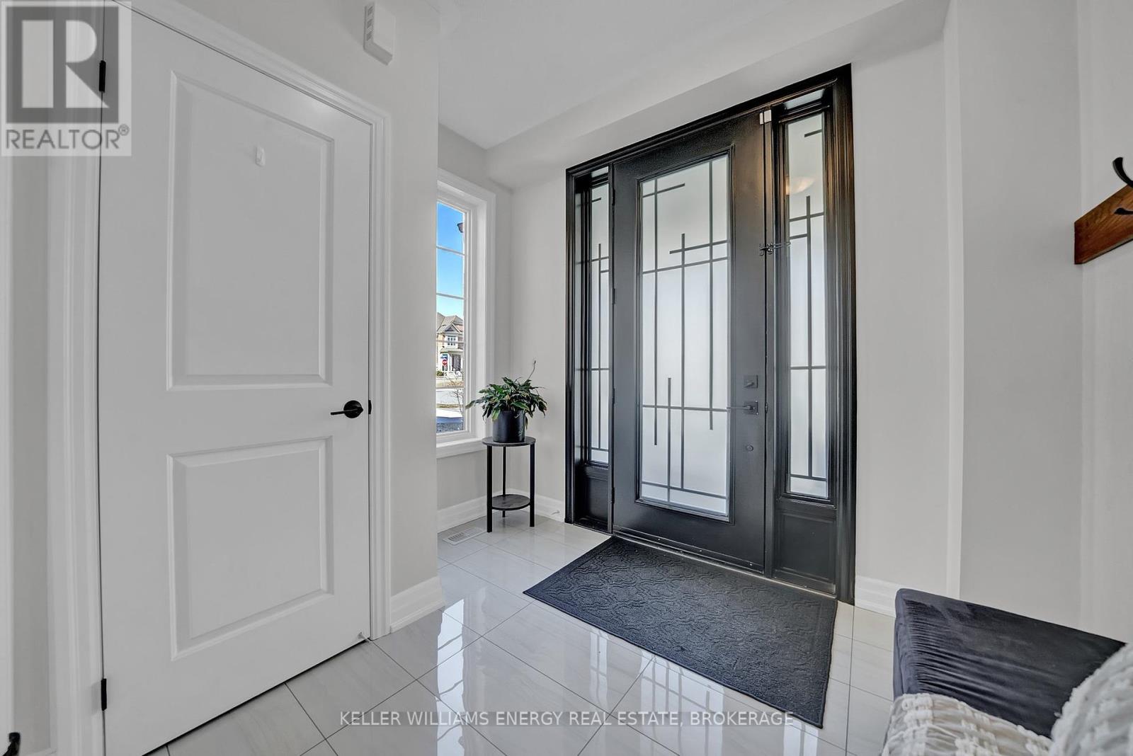 Property at 6 HAYERAFT STREET image 5