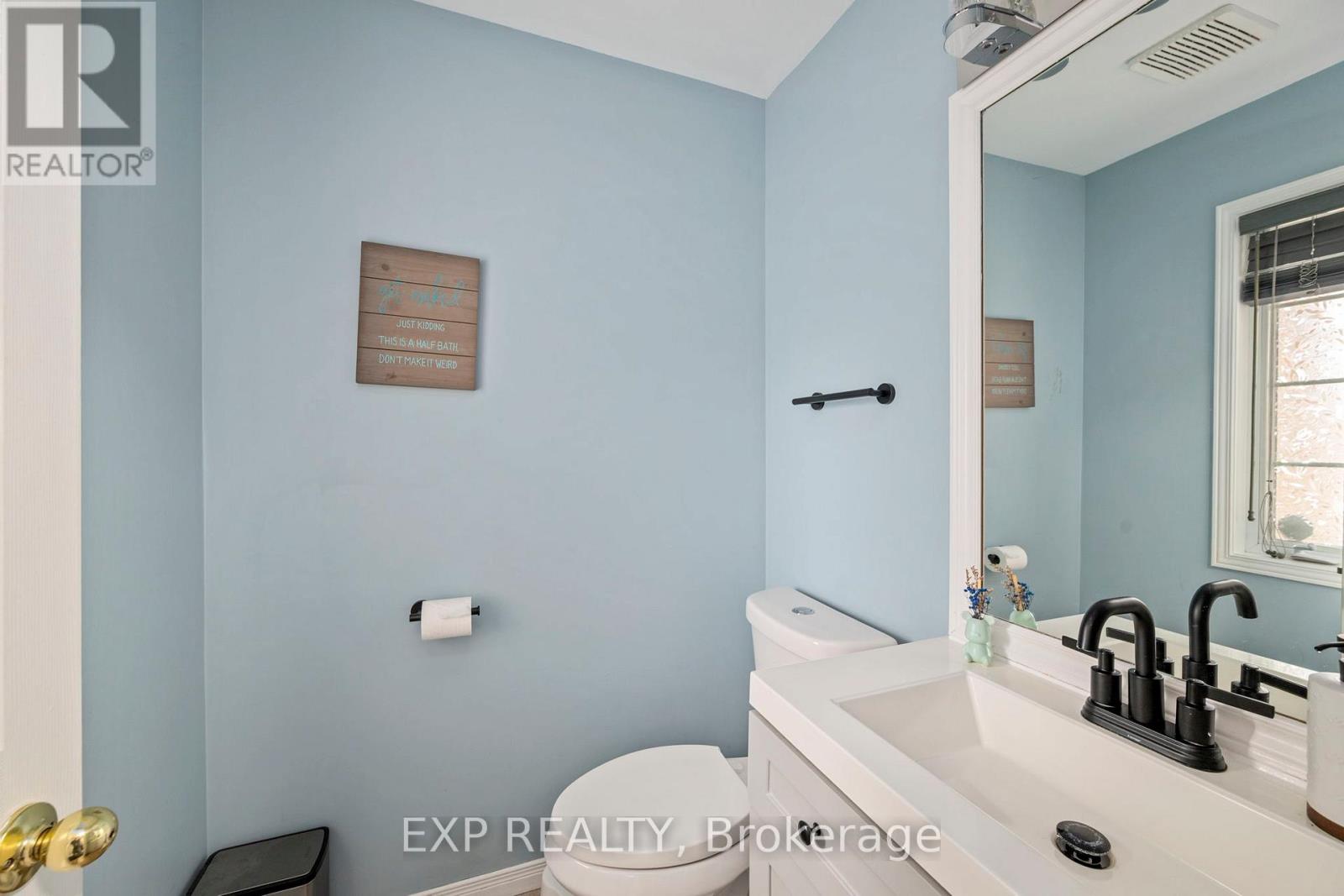 Photo 10 of 44 for 822 Railton Avenue