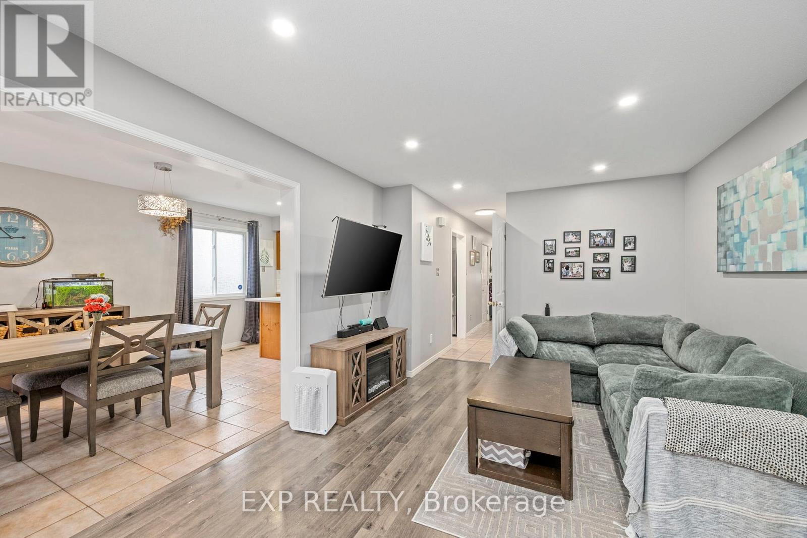 Photo 8 of 44 for 822 Railton Avenue