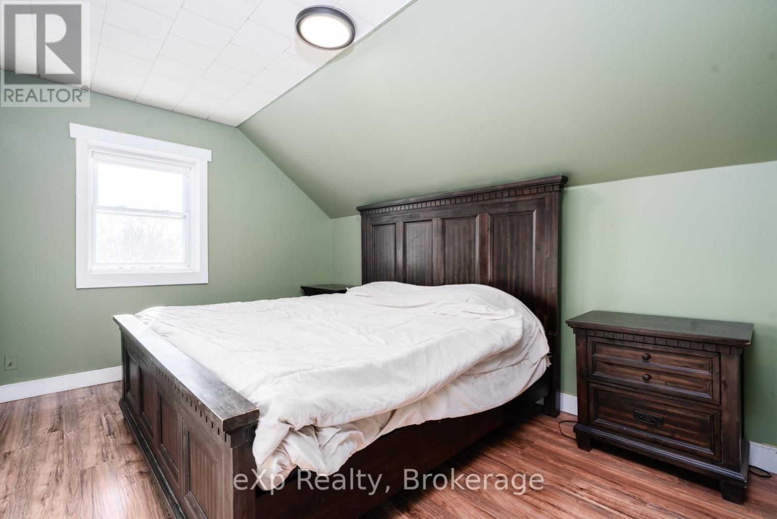 9499 Maas Park Drive, Wellington North, Ontario  N0G 2L0 - Photo 17 - X12056283