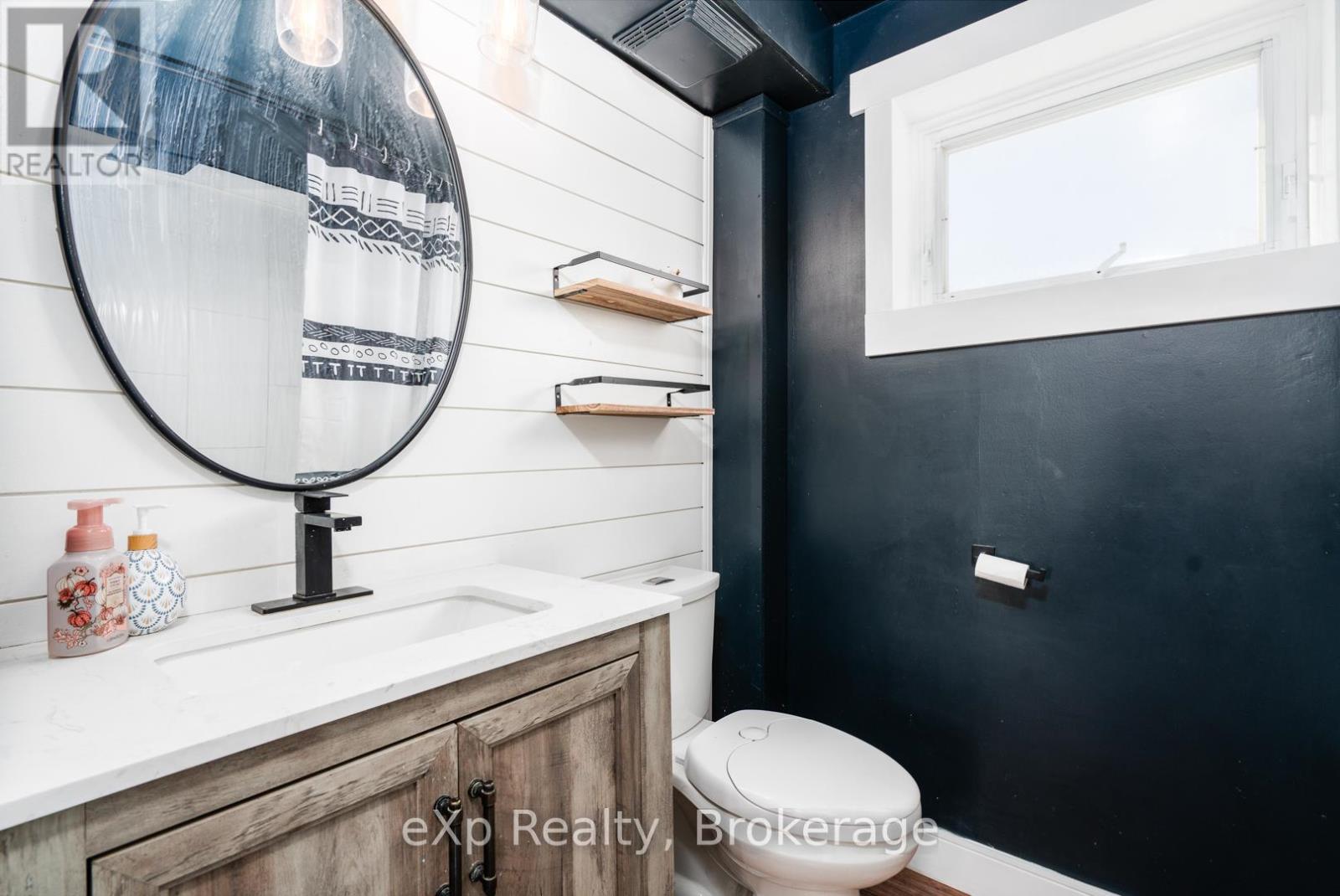 9499 Maas Park Drive, Wellington North, Ontario  N0G 2L0 - Photo 19 - X12056283