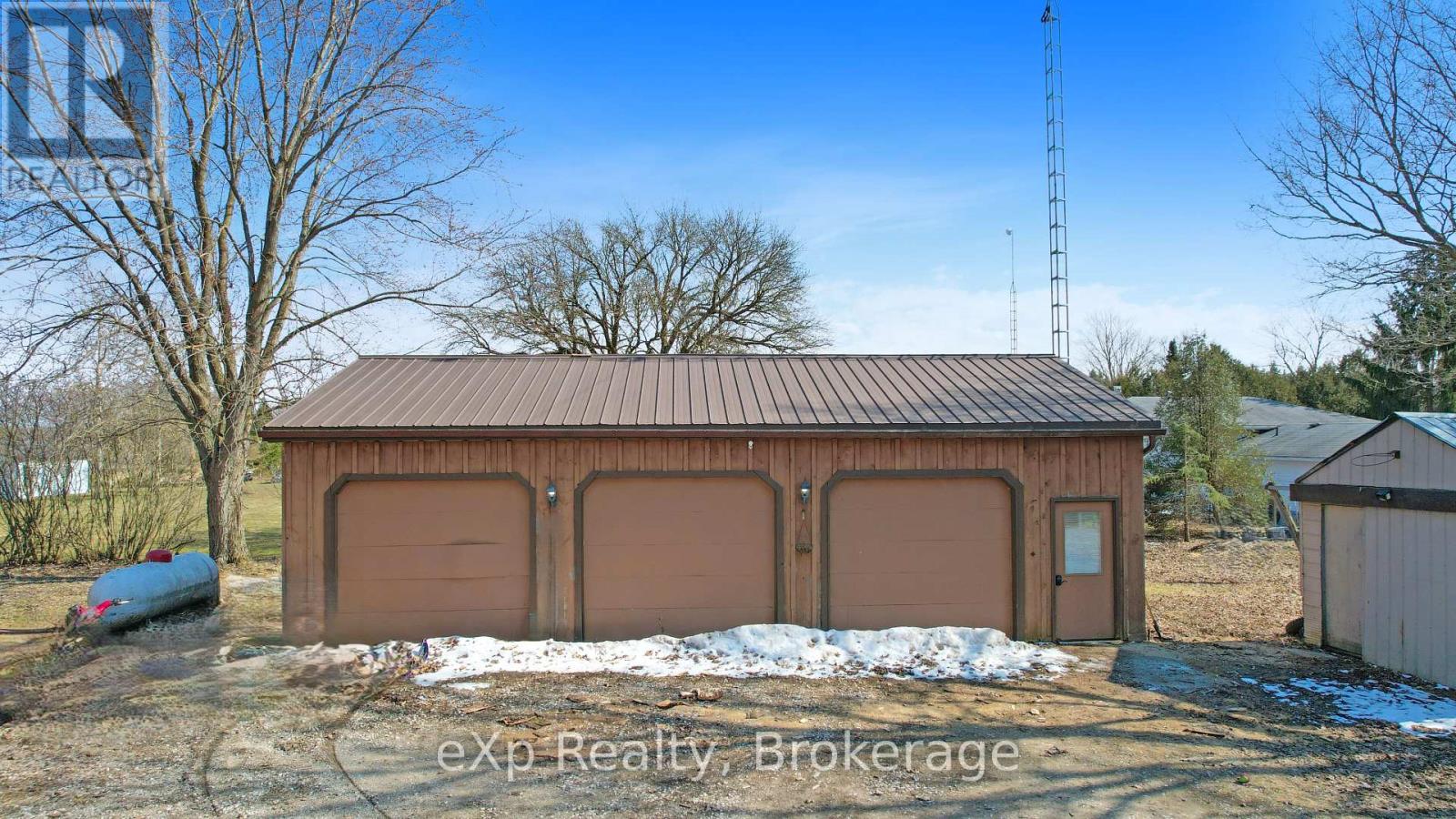 9499 Maas Park Drive, Wellington North, Ontario  N0G 2L0 - Photo 21 - X12056283